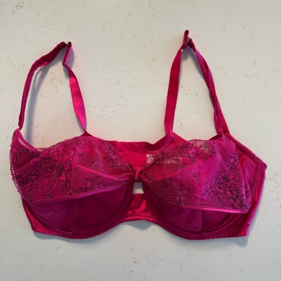 Cacique - Lane Bryant Pink Lace Trim Bra Women's Plus Size 42DDD - Picture 1 of 14